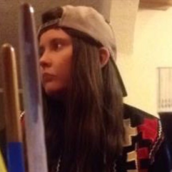 Meet your Posher, Emily Cox - Picture 1 of 1